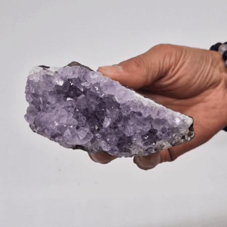 Amethyst Standing cluster shining